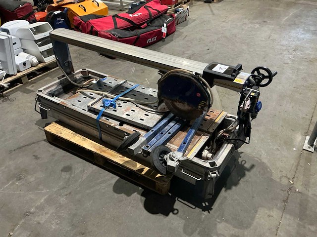 Carat p-3512 steenzaagmachine - afbeelding 4 van  8