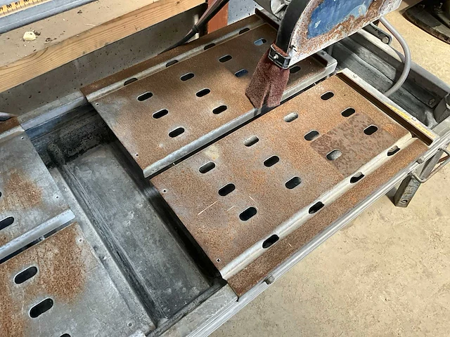 Carat tegelzaagmachine - afbeelding 8 van  12