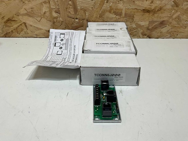 Carel tconn6j000 t-connector voor lokaal netwerk (5x) - afbeelding 2 van  4