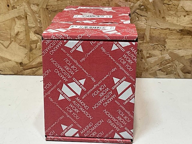 Carlo gavazzi cg ctd2x805axxx stroommeettransformator ctd2x ac primair 80a secundair 5a (3x) - afbeelding 2 van  4