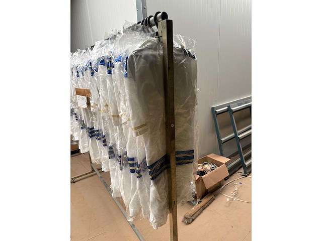 Carnavals kostuum captain girl (155x) - afbeelding 2 van  7