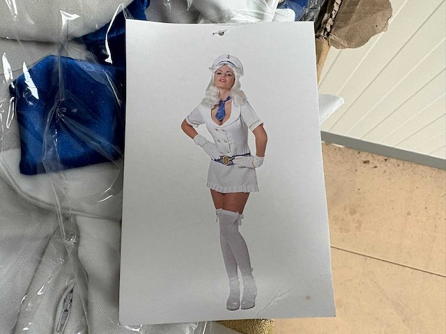 Carnavals kostuum captain girl (155x) - afbeelding 7 van  7
