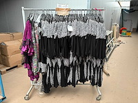 Carnavals kostuum heks (100x) - afbeelding 1 van  3