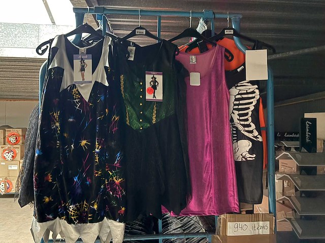 Carnavals kostuum mixpartij - 940 delig - afbeelding 4 van  5