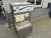 Carpigiani - combi - ijsmachine softijsmachine - afbeelding 1 van  8