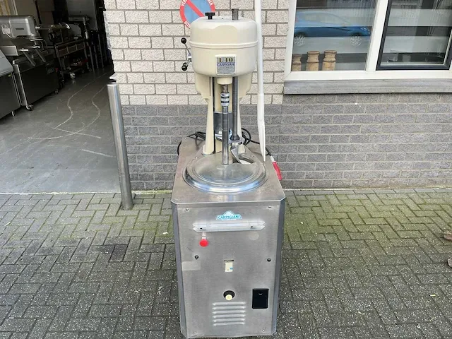 Carpigiani bok vriezer ijsmachine - afbeelding 2 van  7