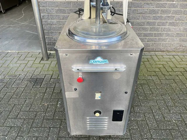 Carpigiani bok vriezer ijsmachine - afbeelding 4 van  7
