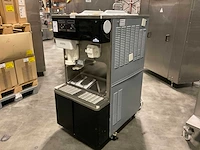 Carpigiani gk3t softijs-milkshake machine - afbeelding 1 van  8