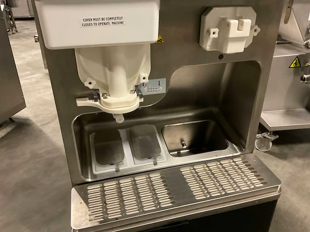 Carpigiani gk3t softijs-milkshake machine - afbeelding 4 van  8