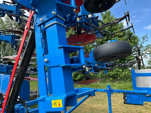 Carre econet 12 rijer schoffelmachine - afbeelding 9 van  11