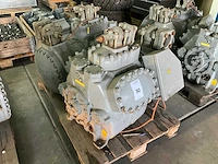 Carrier 06ba 277 a 600a koelcompressor (2x) - afbeelding 1 van  4
