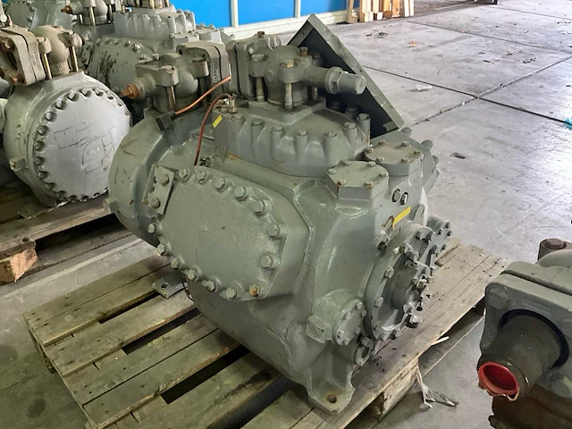Carrier 06ba 277 a 600a koelcompressor - afbeelding 2 van  5