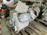 Carrier 06ba 277 a 600a koelcompressor - afbeelding 3 van  5