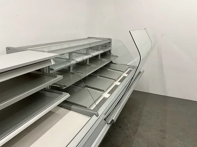 Carrier gekoelde gebaksvitrine - afbeelding 10 van  23