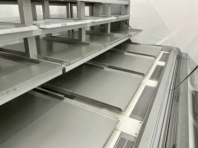 Carrier gekoelde gebaksvitrine - afbeelding 13 van  23