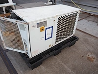 Carrier - afbeelding 2 van  7