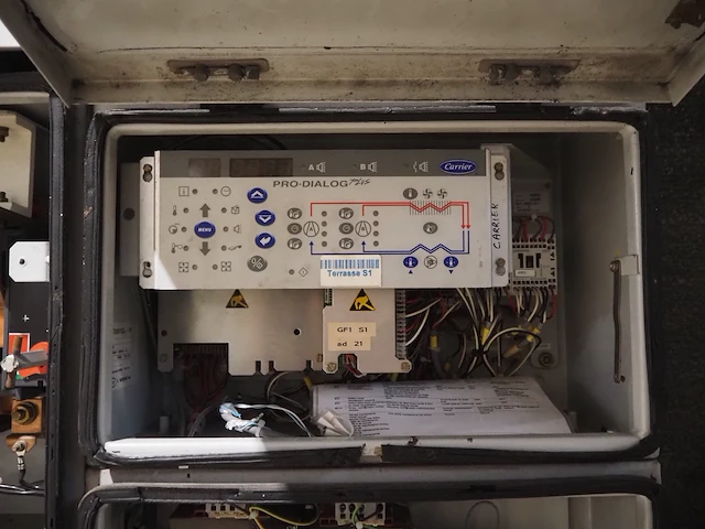 Carrier - afbeelding 9 van  24