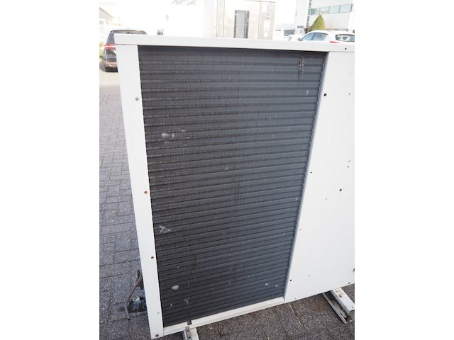 Carrier - afbeelding 9 van  12