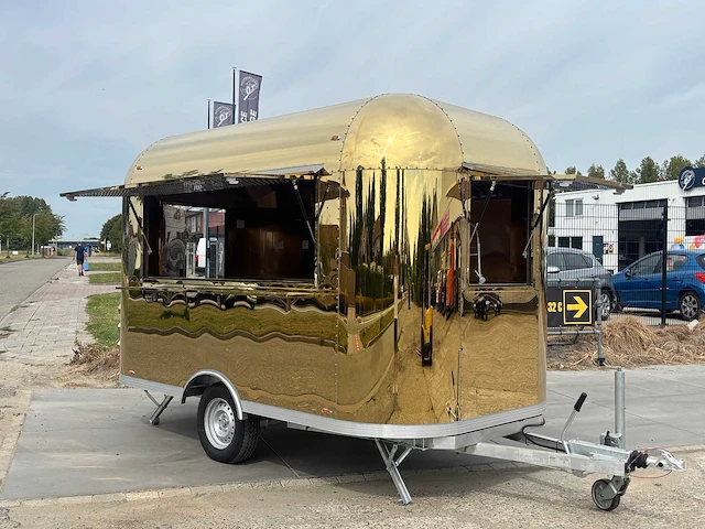 Carros - 2.1 - airstream - foodtruck - 2025 - afbeelding 1 van  27