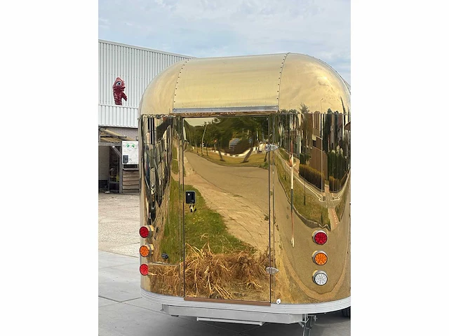 Carros - 2.1 - airstream - foodtruck - 2025 - afbeelding 23 van  27