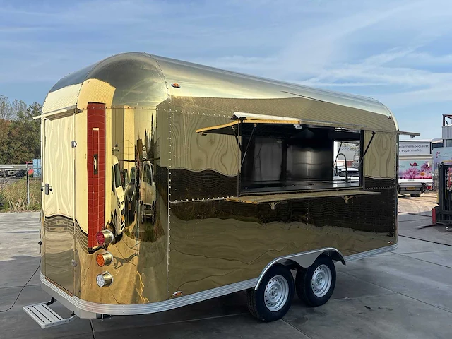 Carros - 2.1 - airstream - foodtruck - 2025 - afbeelding 2 van  38