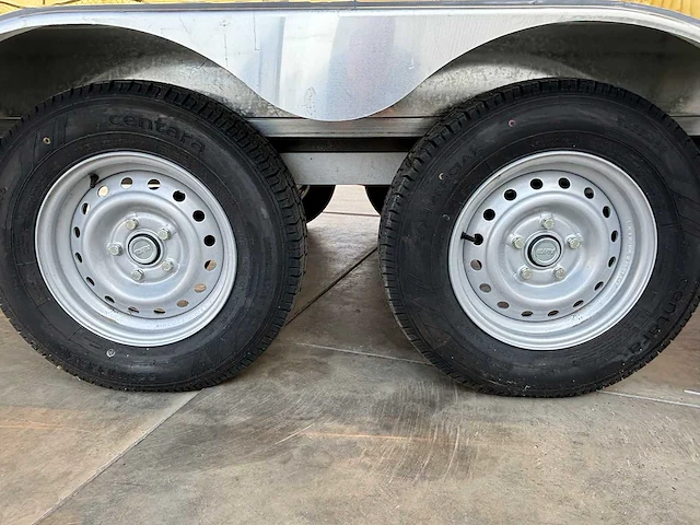 Carros - 2.1 - airstream - foodtruck - 2025 - afbeelding 34 van  38