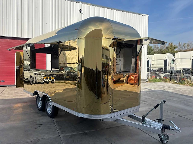 Carros - 2.1 - airstream - foodtruck - 2025 - afbeelding 3 van  38