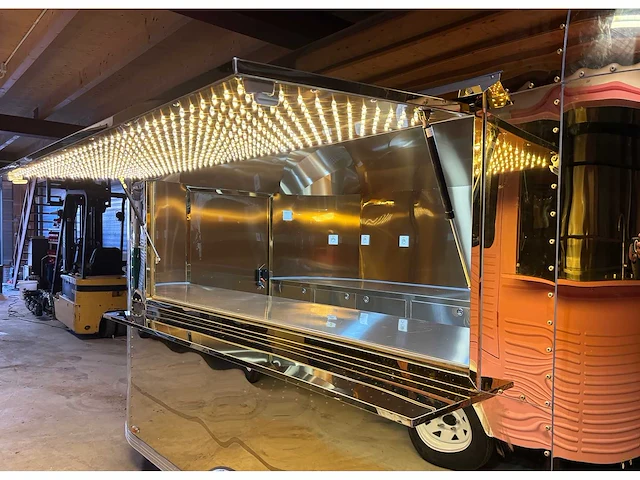 Carros 2.1 - 2025 - airstream - foodtrailer - afbeelding 4 van  26