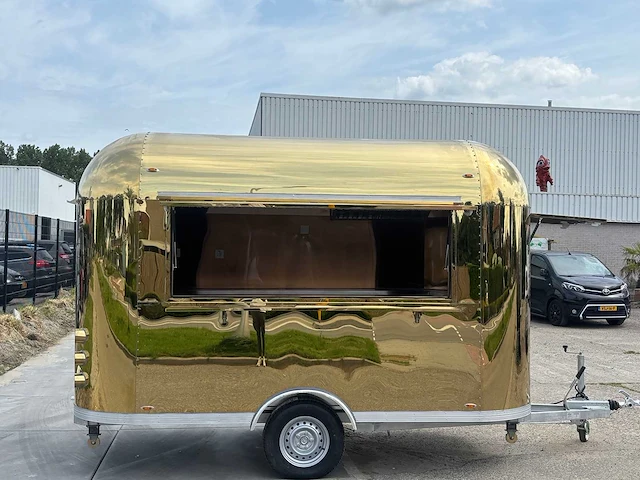 Carros 2.1 - 2025 - airstream - foodtrailer - afbeelding 20 van  26