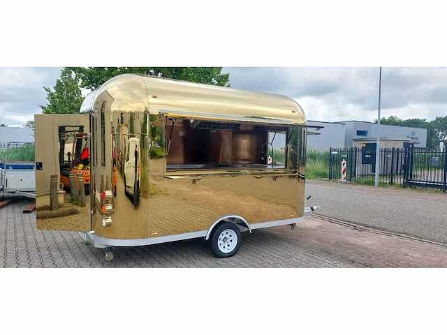 Carros 2.1 - 2025 - airstream - foodtrailer - afbeelding 21 van  26