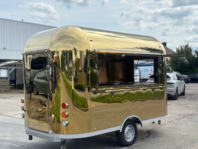 Carros 2.1 - 2025 - airstream - foodtrailer - afbeelding 23 van  26
