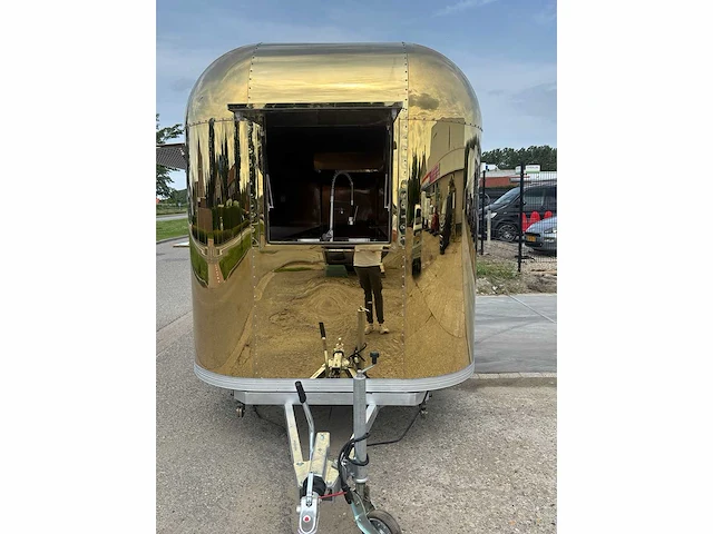 Carros 2.1 - 2025 - airstream - foodtrailer - afbeelding 25 van  26