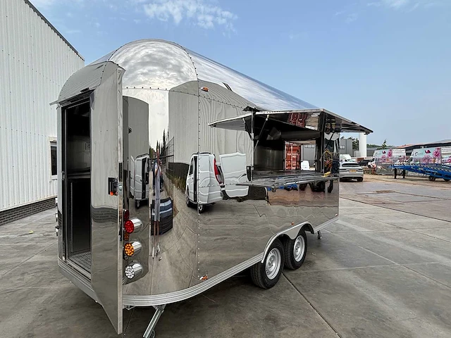 Carros 2.1 - 2025 - airstream - foodtruck - afbeelding 12 van  31
