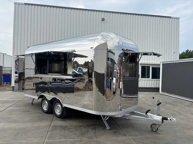 Carros 2.1 - 2025 - airstream - foodtruck - afbeelding 26 van  31