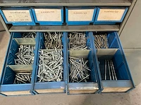 Carroussel met bevestigingsmateriaal - afbeelding 6 van  50