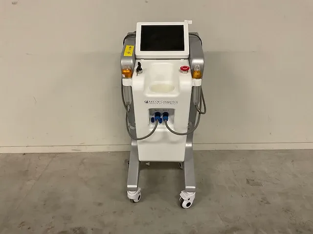 Cart of cosmetics - nbw-fr200 - cart of cosmetics - nbw-fr200 - rf microneedling laser - afbeelding 2 van  10
