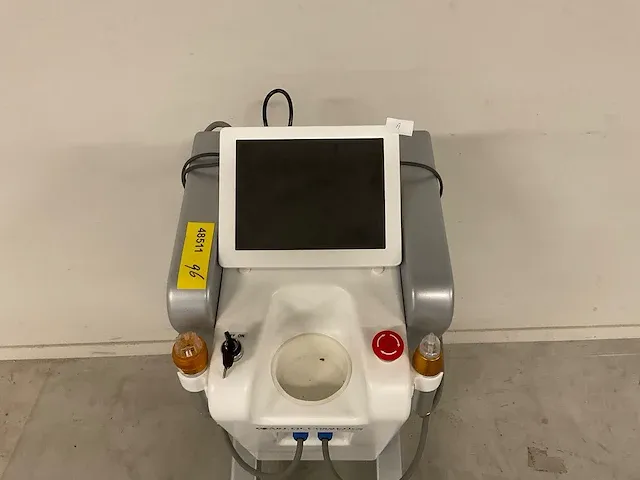 Cart of cosmetics - nbw-fr200 - cart of cosmetics - nbw-fr200 - rf microneedling laser - afbeelding 5 van  10