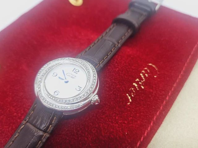 Cartier trinity 925 zilveren dameshorloge - inclusief cartier etui - afbeelding 9 van  12
