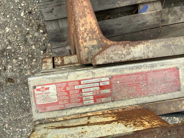 Cascade balenklem heftruck toebehoren - afbeelding 1 van  4