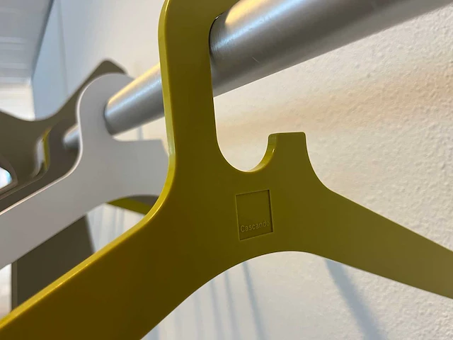 Cascando forest - staande design garderobe - 39 hangers - afbeelding 3 van  9