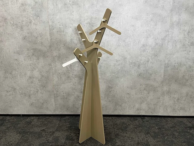 Cascando tree - staande design kapstok taupe - afbeelding 1 van  8