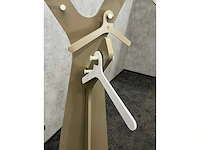 Cascando tree - staande design kapstok taupe - afbeelding 7 van  8