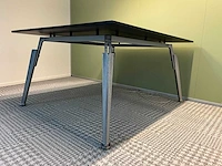 Case 01 - design vergadertafel 150x125 - afbeelding 7 van  11