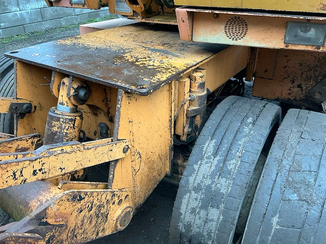 Case 688b-p banden graafmachine - afbeelding 20 van  40