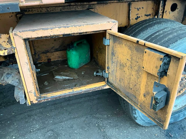 Case 688b-p banden graafmachine - afbeelding 29 van  40