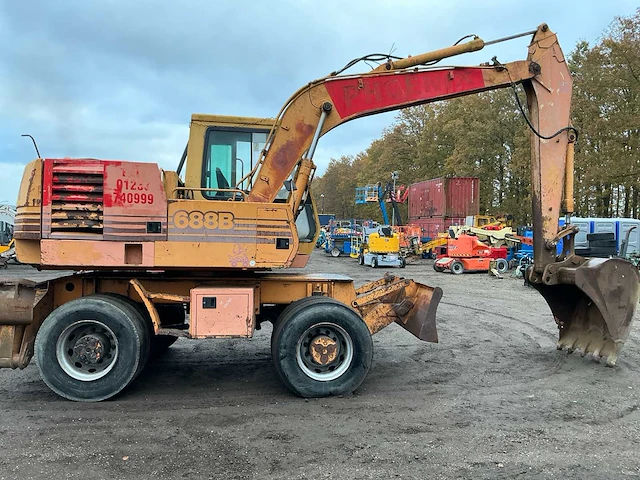 Case 688b-p banden graafmachine - afbeelding 6 van  40