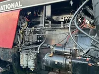 Case 844 vierwielaangedreven landbouwtractor - afbeelding 4 van  32