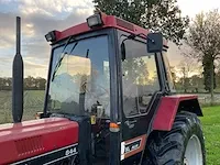 Case 844 vierwielaangedreven landbouwtractor - afbeelding 17 van  32