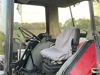 Case 844 vierwielaangedreven landbouwtractor - afbeelding 18 van  32