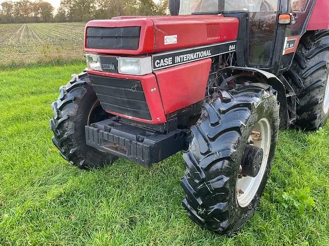 Case 844 vierwielaangedreven landbouwtractor - afbeelding 32 van  32